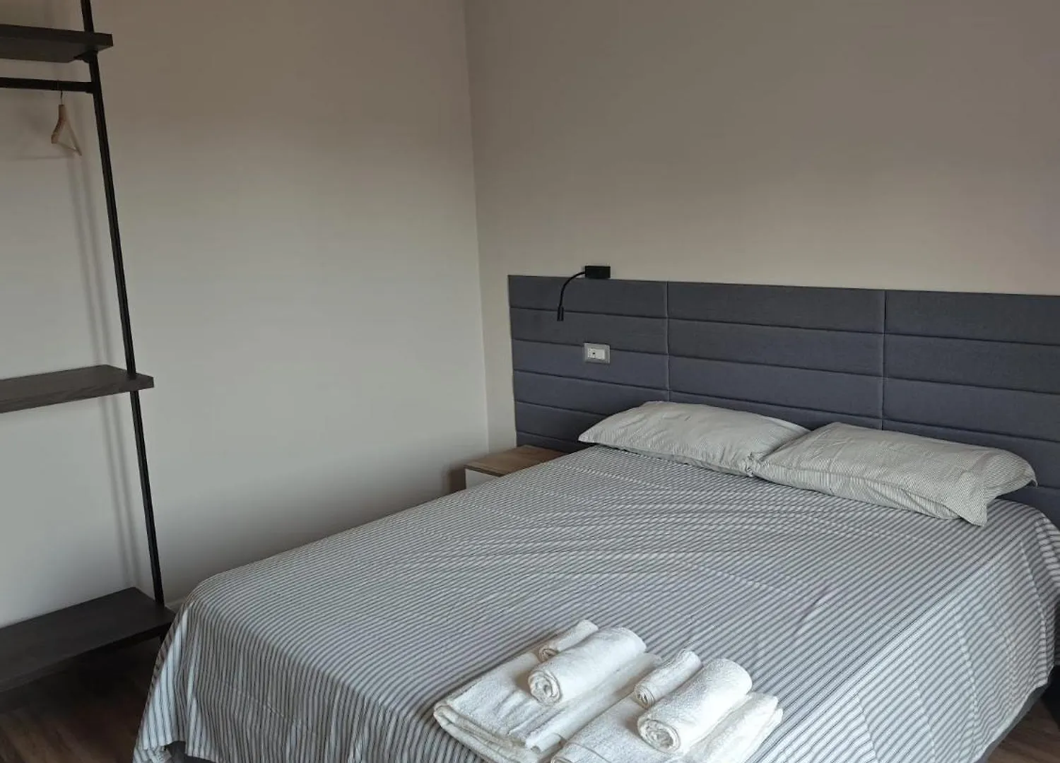 Celeste Home Center Aeroporto di Catania Fontana Rossa Bed & Breakfast